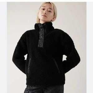 Athleta Sherpa Quartertop